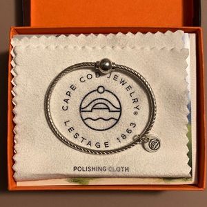 Cape Cod Twist Single Ball Bracelet